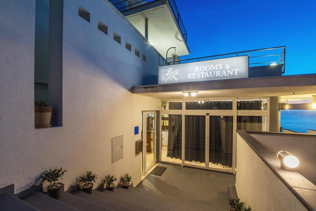 Hotel Rooms Roccia Novigrad  Exterior photo
