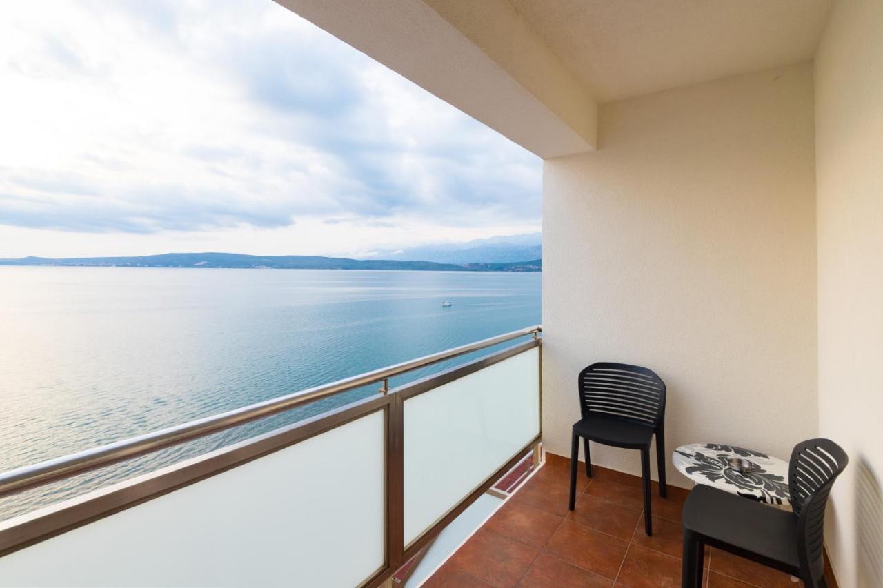 Hotel Rooms Roccia Novigrad  Exterior photo