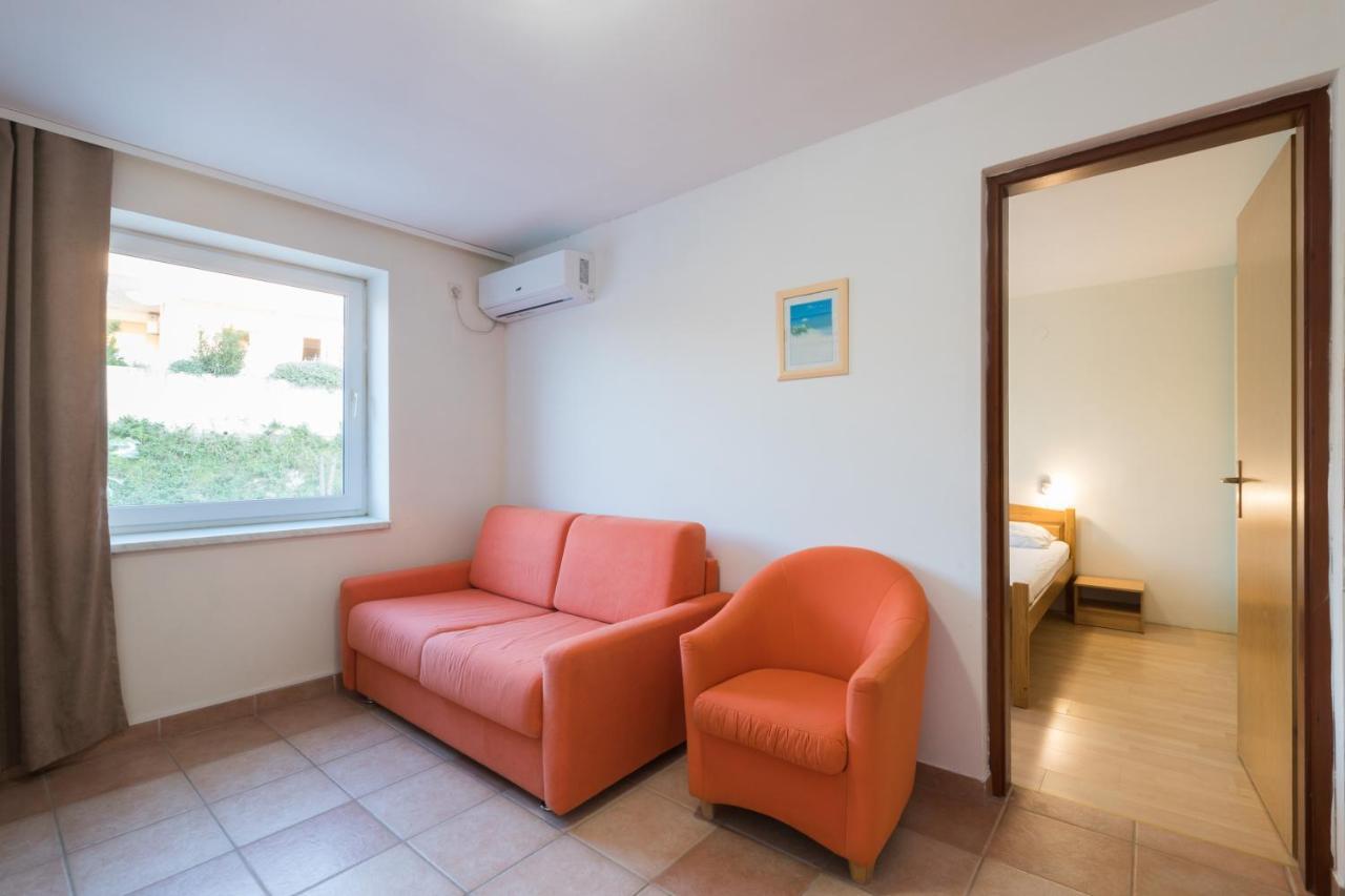Hotel Rooms Roccia Novigrad  Exterior photo