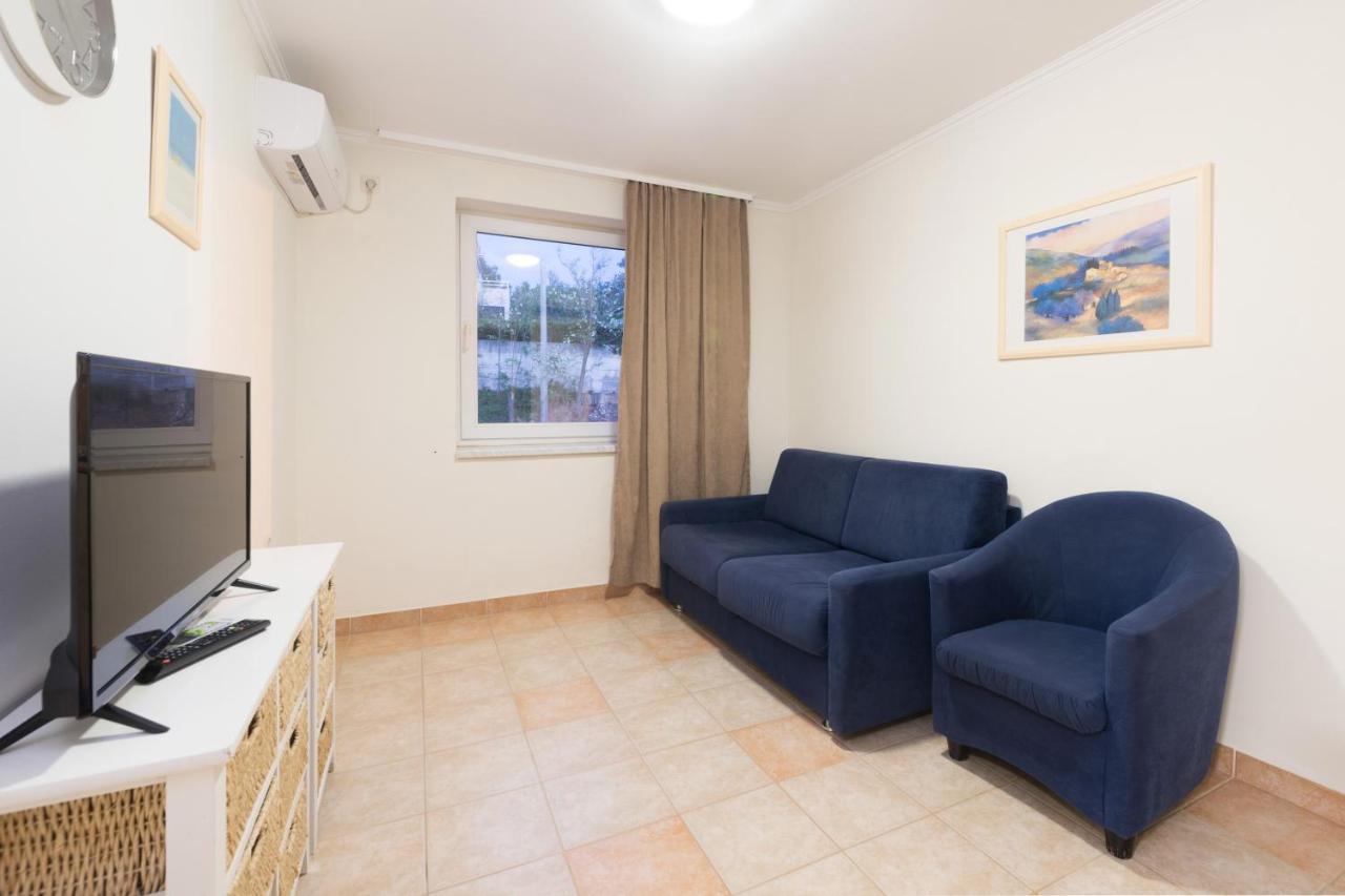 Hotel Rooms Roccia Novigrad  Exterior photo